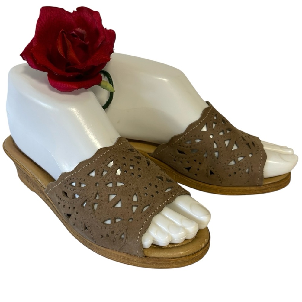 Spring Step made in Italy Slip on Wedge Cork Heel Lazer cut 37 US 6.5-7 EUC